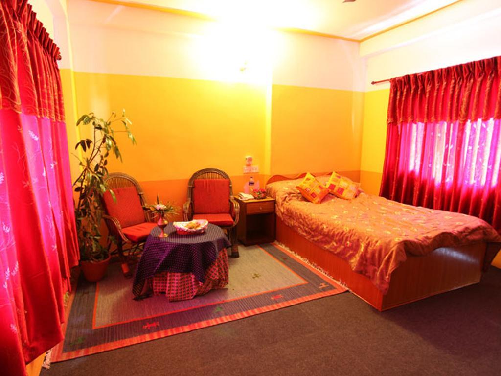 Trekkers Lodge Pokhara Habitación foto